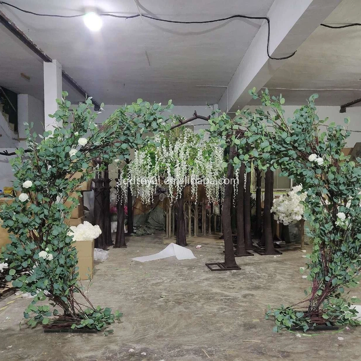 New Pink Indoor Tree Trunk Dense Tree Artificial Plants Wedding Table