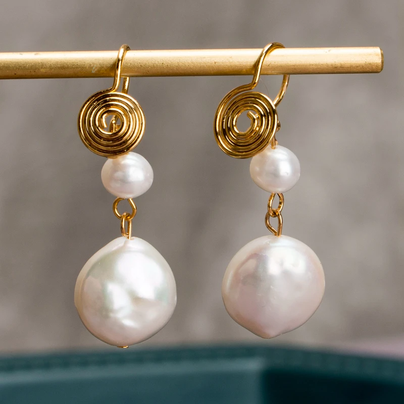 
China Manufacturer Promotion Mosquito Coil Shape Freshwater Pearl Drop Earrings 