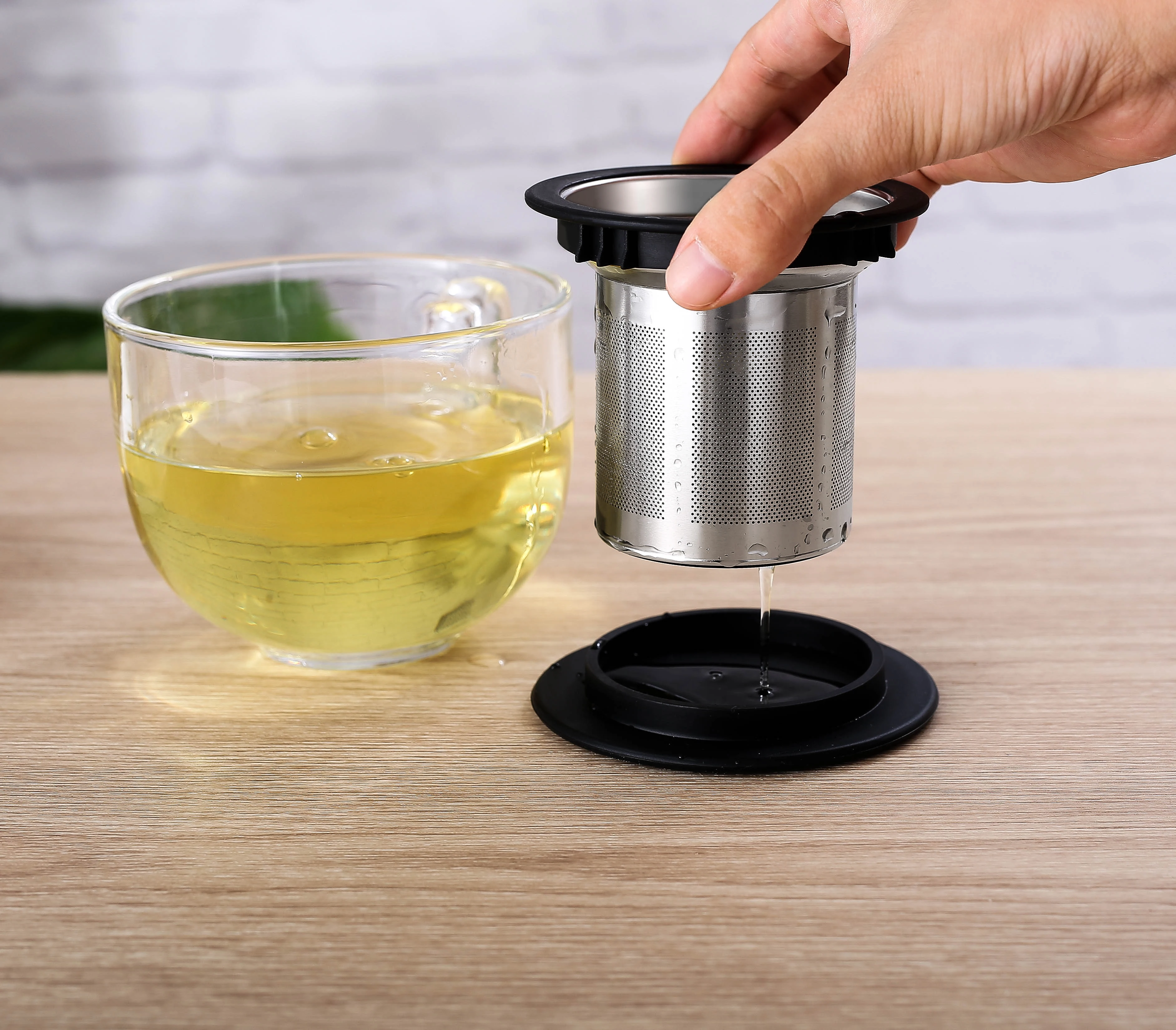Wholesale Reusable 18/8 Stainless Steel Filter Extra Fine Mesh Tea