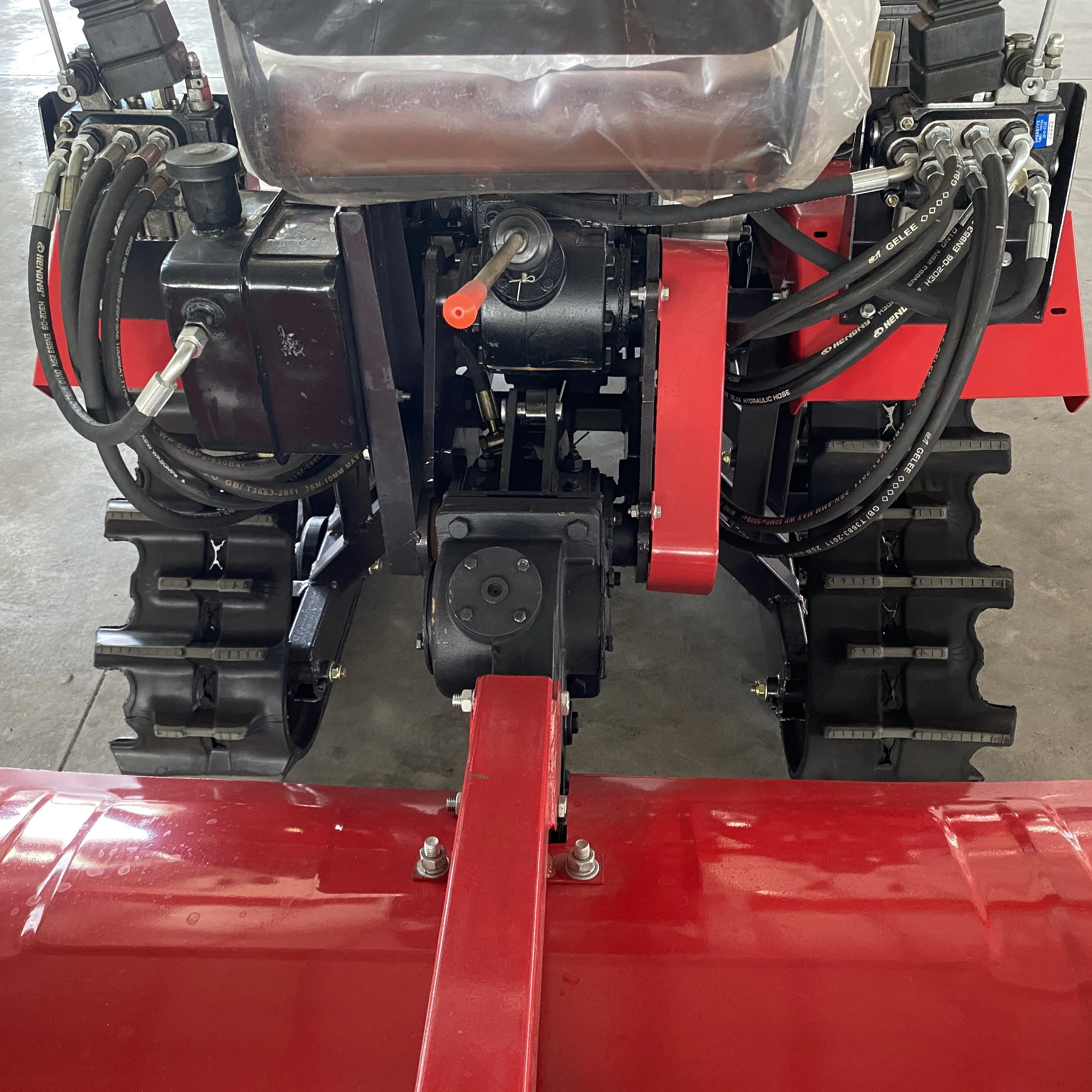 All Kinds Of Horsepower Track Multifunction Rotary Tiller Ride Type