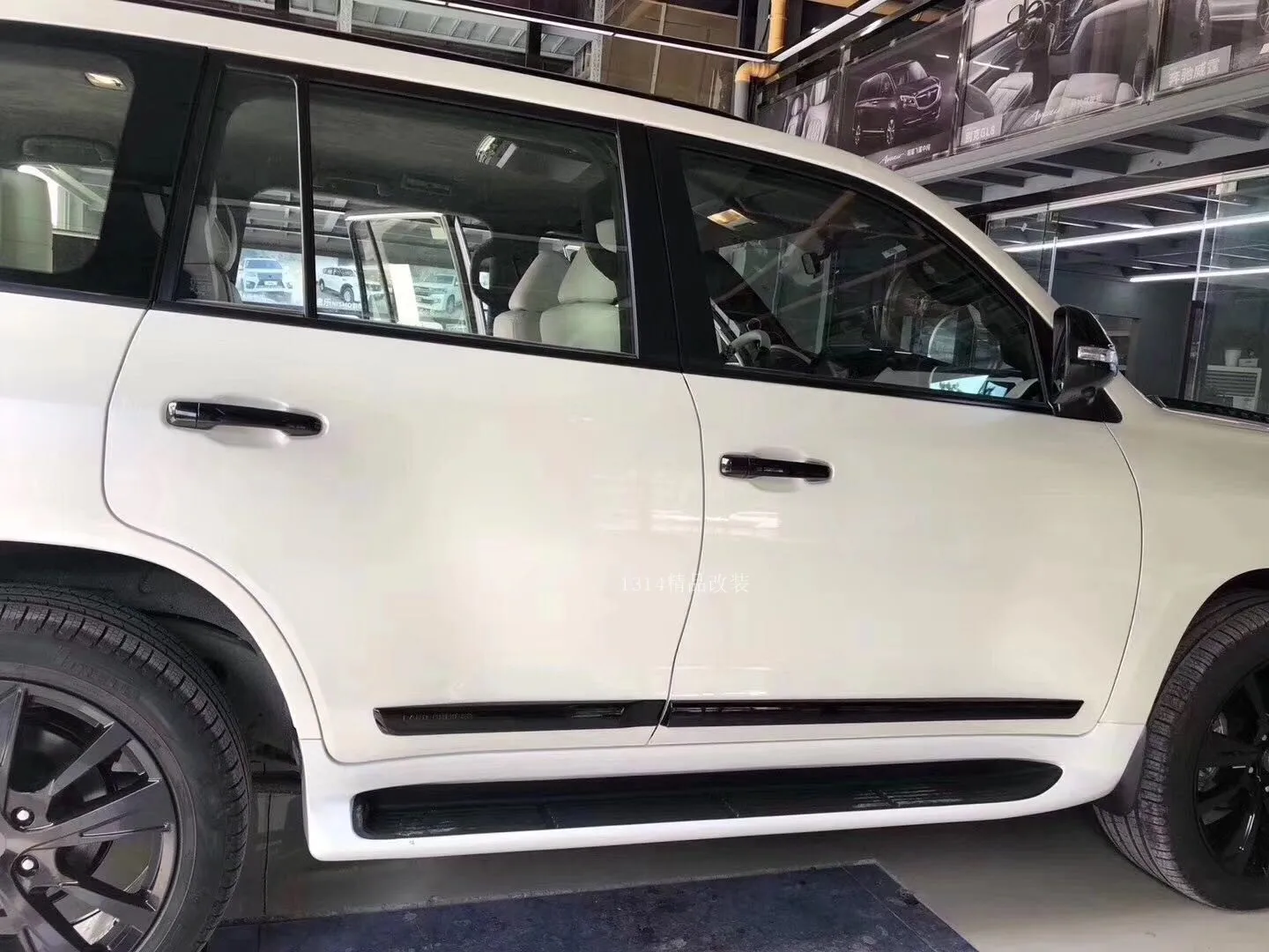 For Land Cruiser Lc200 20162020 Black Car Door Side Moulding