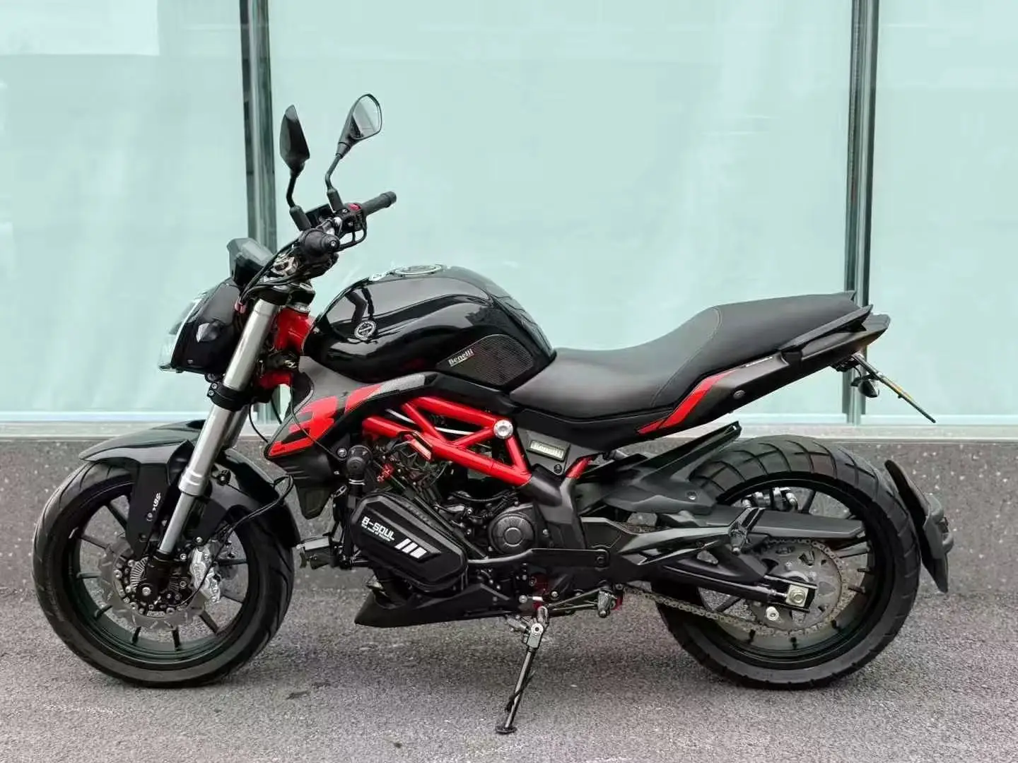 Benelli BN302 Yellow Dragon 300 - Lightweight 300cc Sport Street Bike ...