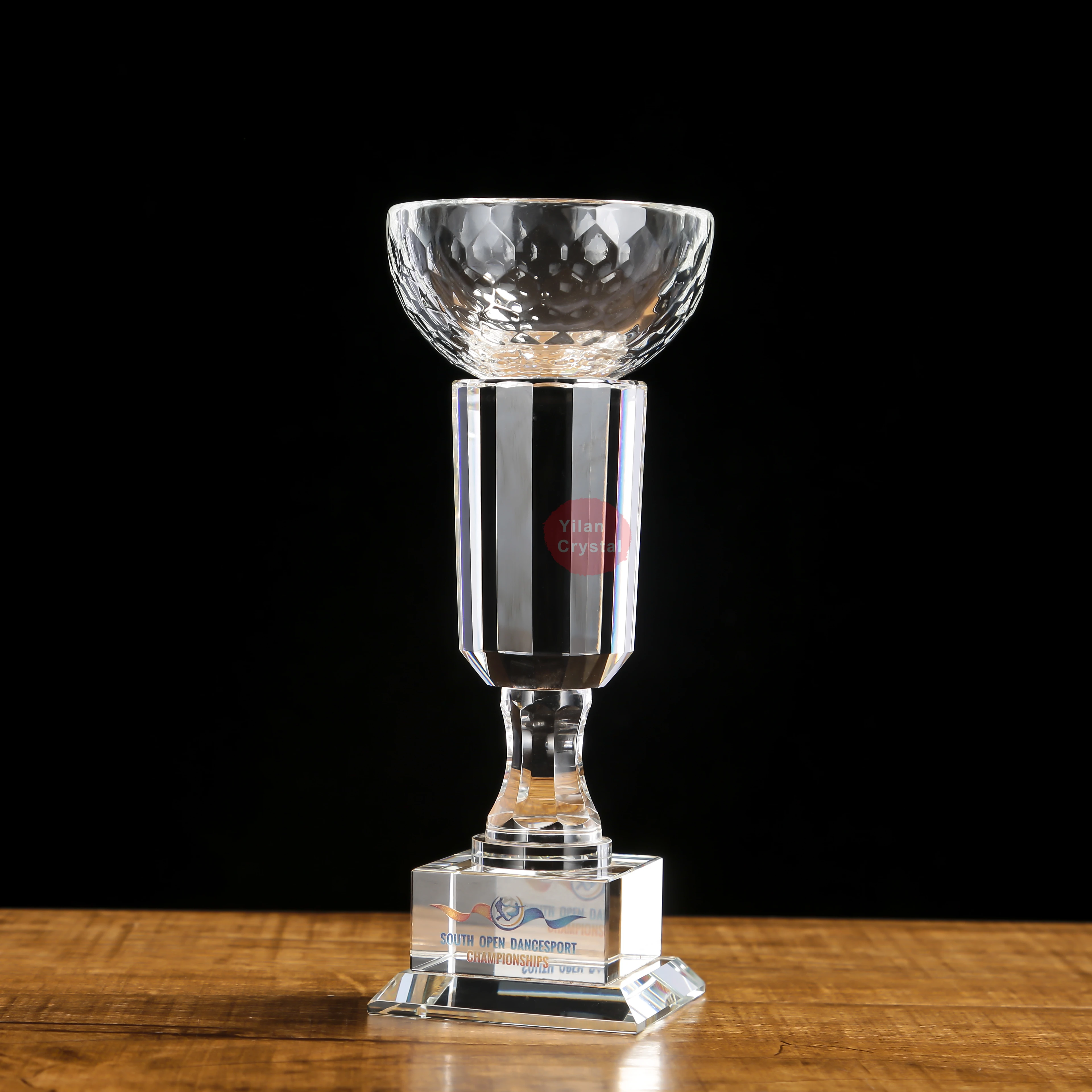 Wholesale 3d Laser Engraving Crystal Pillar Candlestick