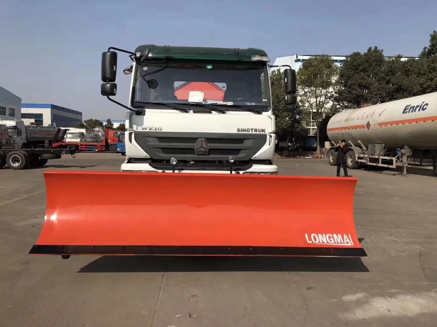 Universal Multifunctional Truck Snowplough Blade Salt Spreader,Rotary