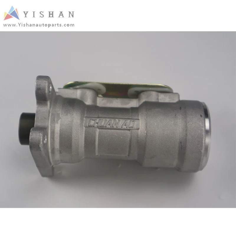 4 Master brake cylinder.jpg