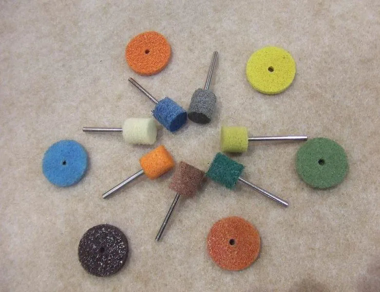 Customized Size Non Woven Polishing Wheel With Shank For Stainless