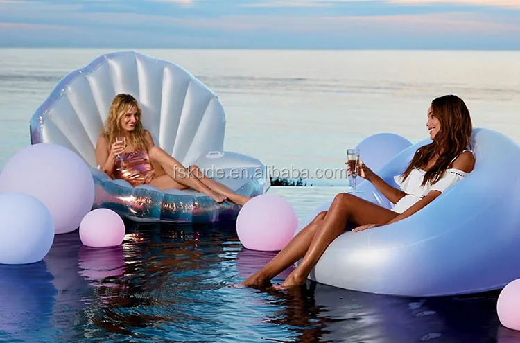Swimming pool ball (2).jpg