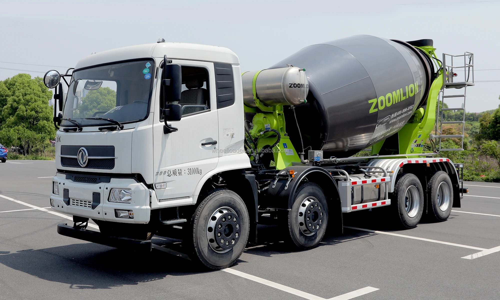 Cheap Construction Machine Zoomlion 8m3 Concrete Mixer Truck 2.6