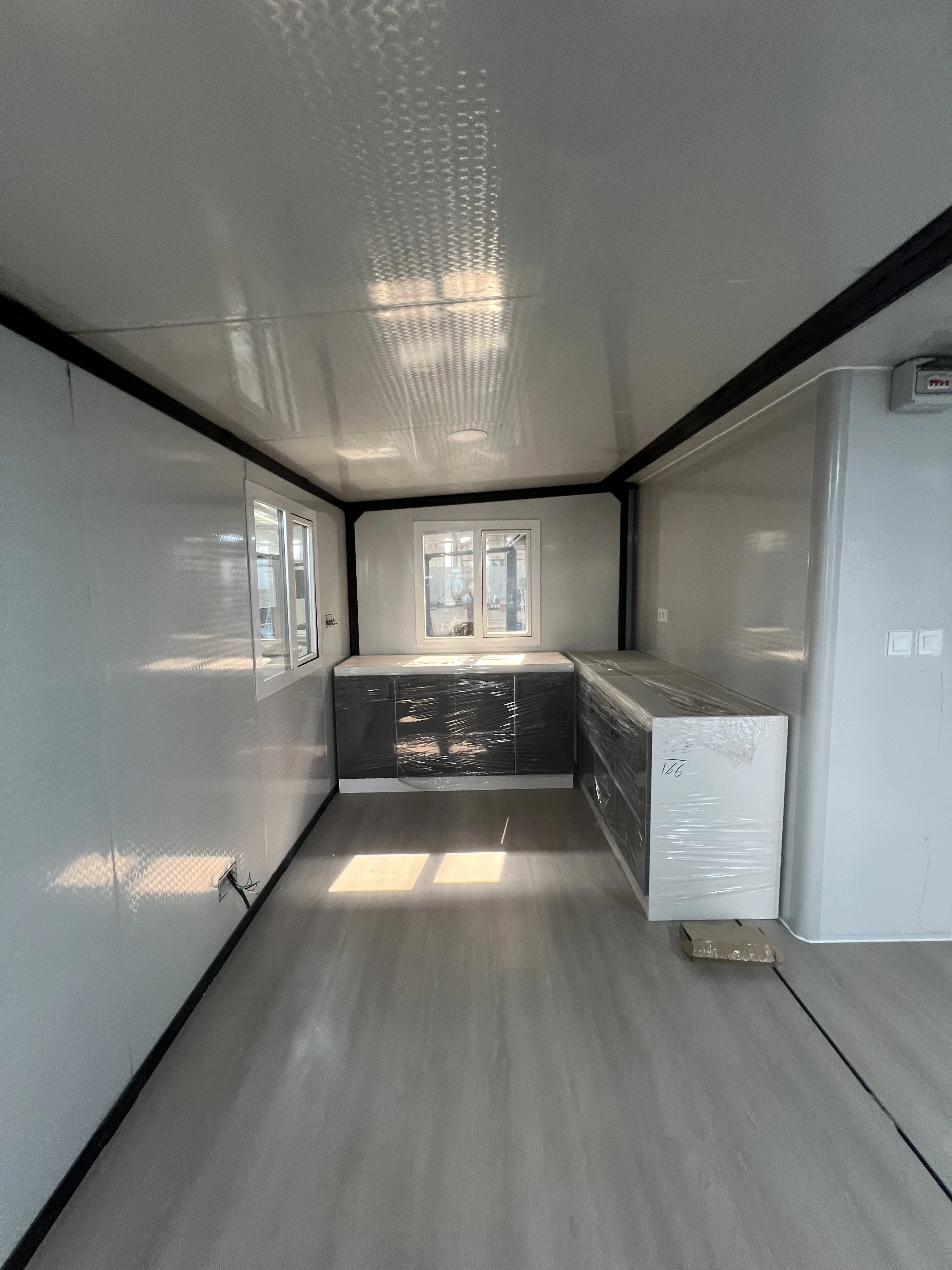 product custom sized luxury villa residential container stainless steel expandable prefabricated container house-8