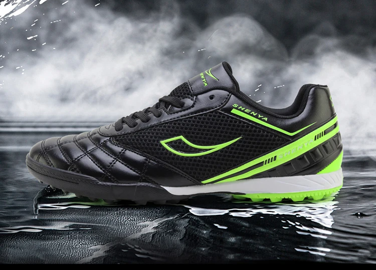 Football shoes  AS-143-13.jpg