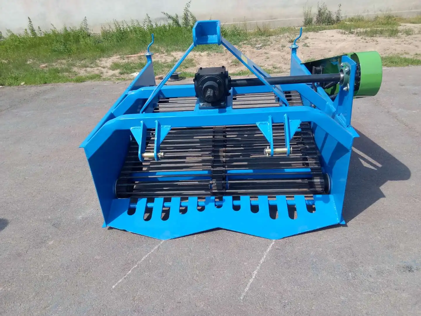 potato harvester (17).jpg