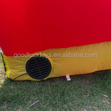 Santa on sleigh 2.4M-fan.png