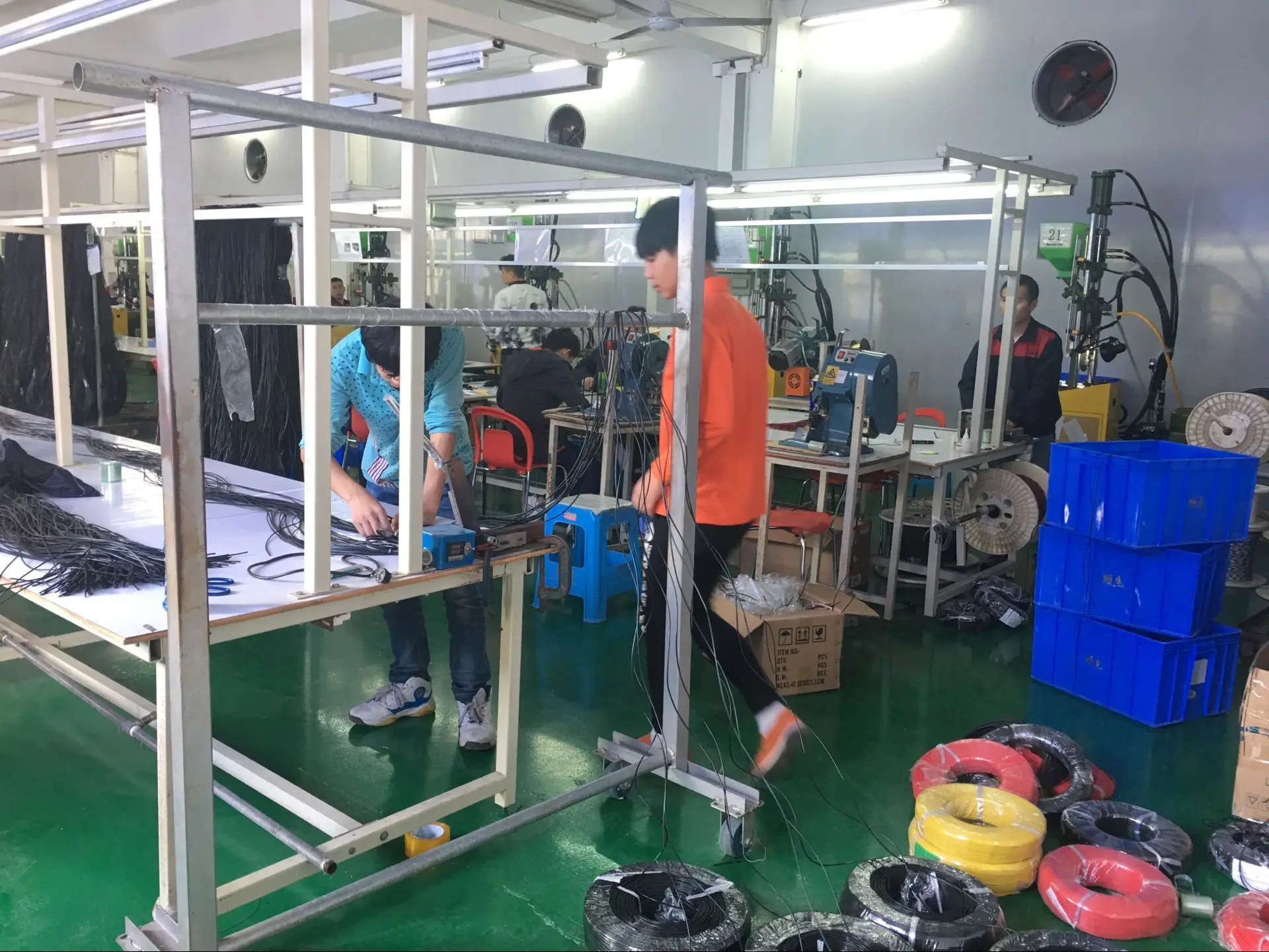 MN99S RC Truck RC Car 2.4G 4WD 1:12 Scale High Speed Remote Control Car Toy Truck Vehicle Rock Crawler Radio Control Toy