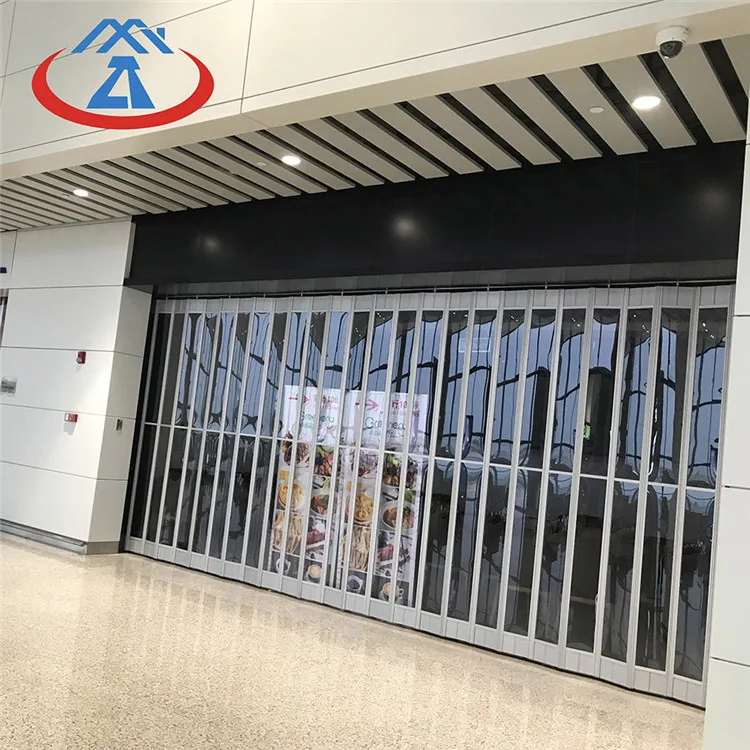 Size 6000mmW*3000mmH 300mm Width Of The PC Slat New Design Transparent Polycarbonate Crystal Folding Door
