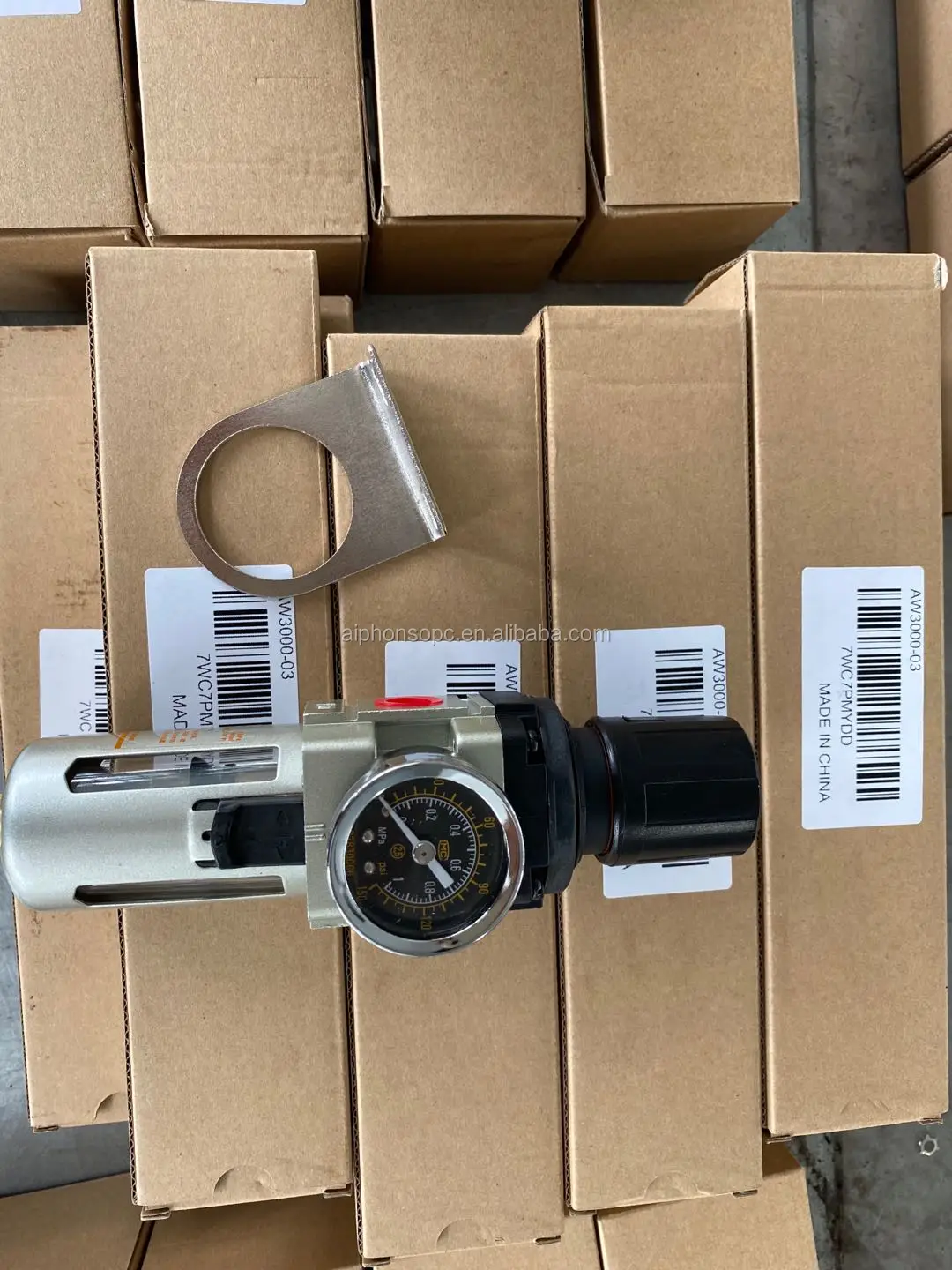 SMC Type AW3000-03 3/8 Inch Port Size Air Filter & Regulator