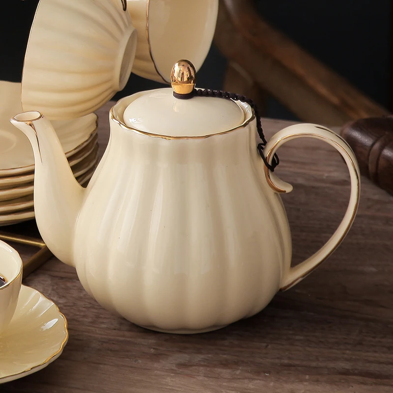 British Handle Ceramic Glass Teapot With Candle Heating Base Set European Porcelain Coffee Pot Afternoon Tea Set Home Decoration supplier