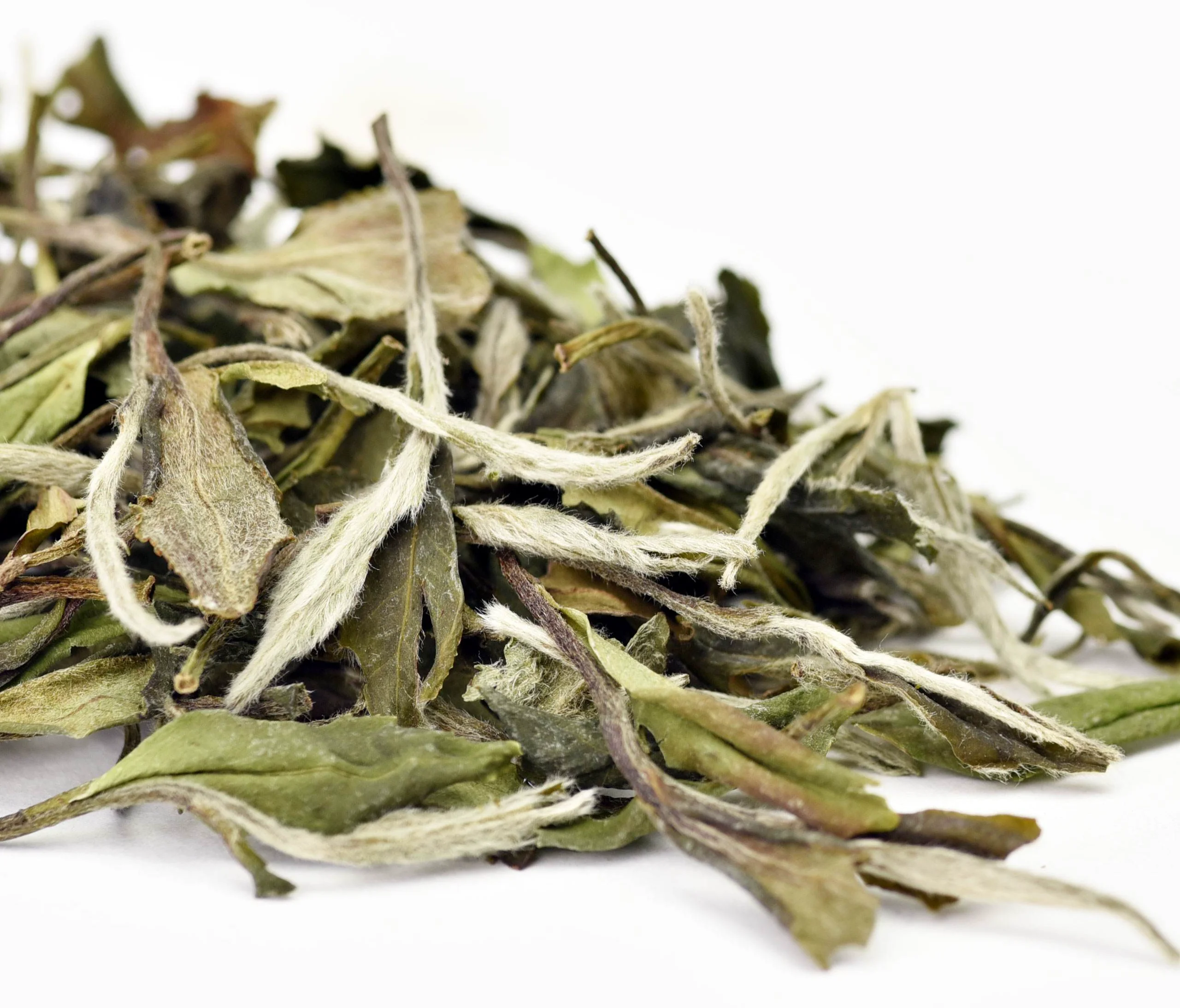 2021 chinese white tea organic loose leaf white peony mutan