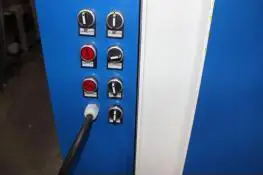 Control buttons.jpg