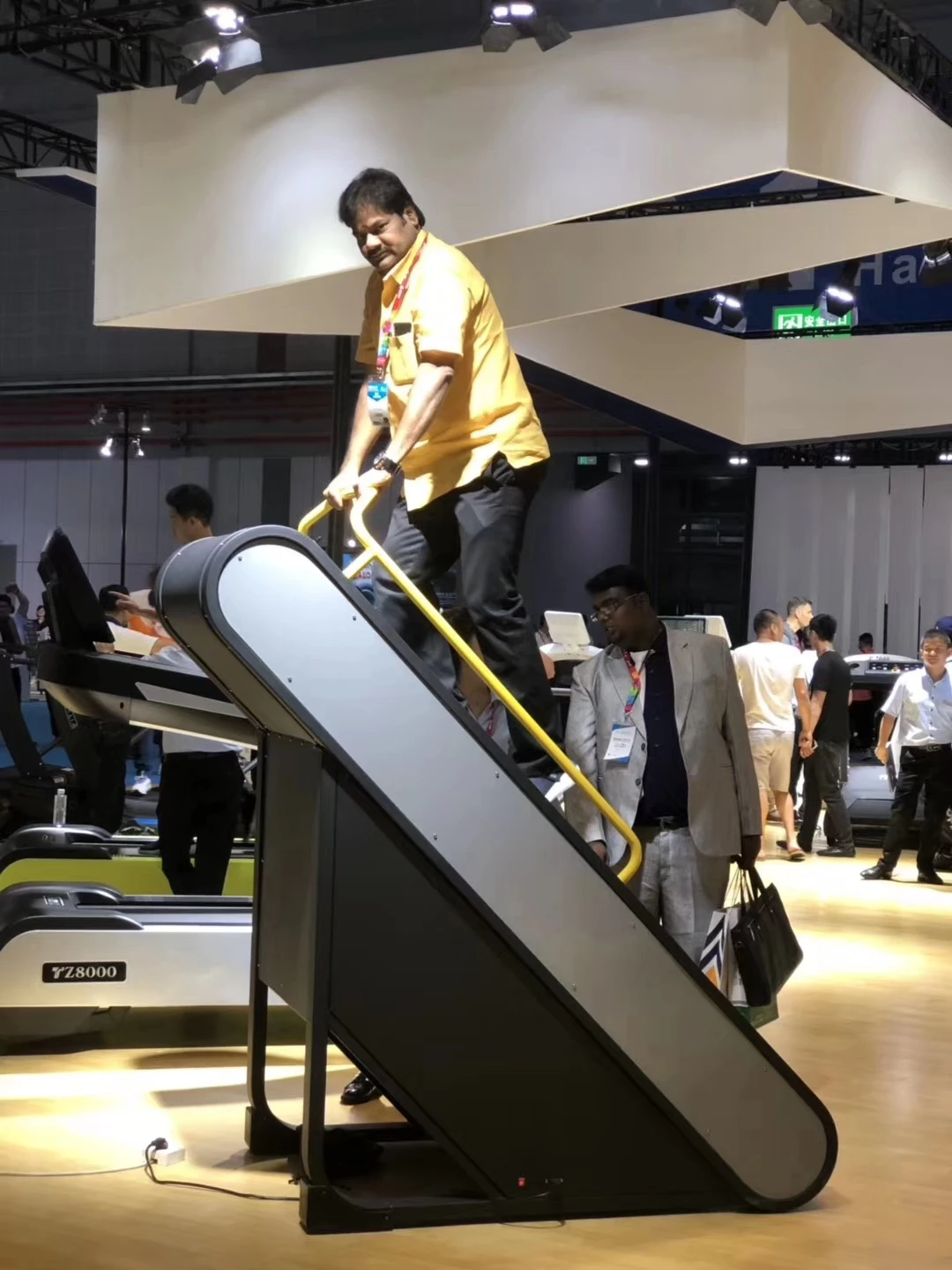 2019 Hot Selling Commercial Stair Climber For Fitness Club 