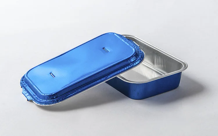 Aluminum casserole dishes.jpg