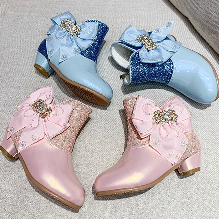 bota de salto alto infantil