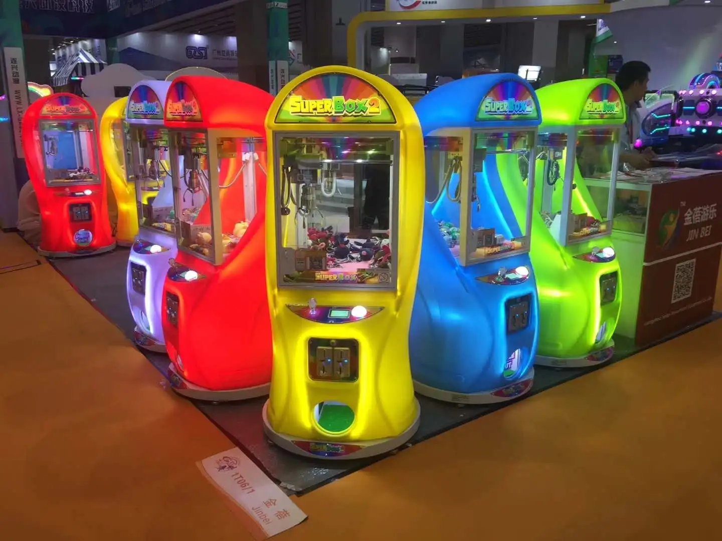 toy box claw machine