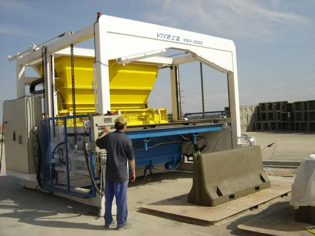 Precast Dry Cast Movable Egg Laying Concrete Manhole Base Ring Molding