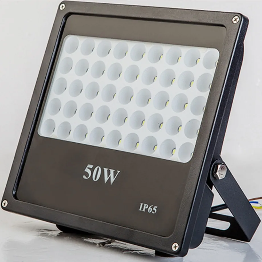 Flood Light3.JPG