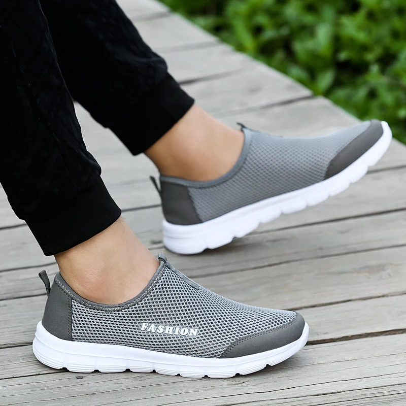 2019 Summer Breathable Mesh Sneakers Men Shoes Comfortable Slip On Male Shoes Loafers Casual Walking Footwear