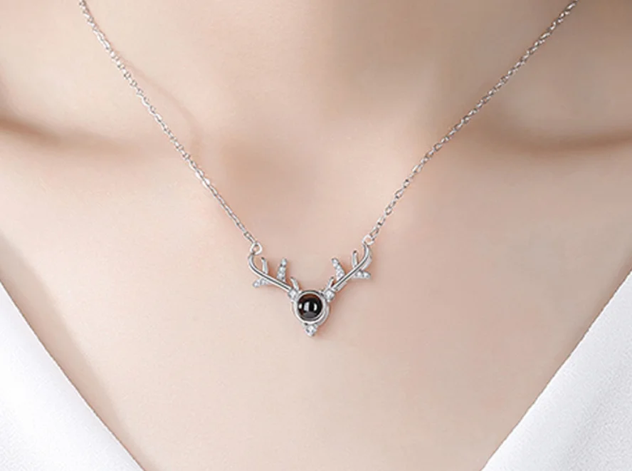 鹿头圣诞礼物吊坠项链玫瑰金/白金女性项链