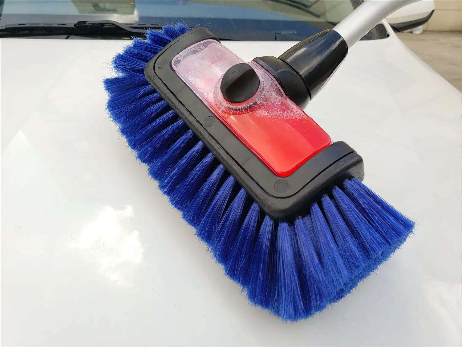 Flow Thru 10" Quad Super Soft Hair With Aluminum Extension Pole Wash