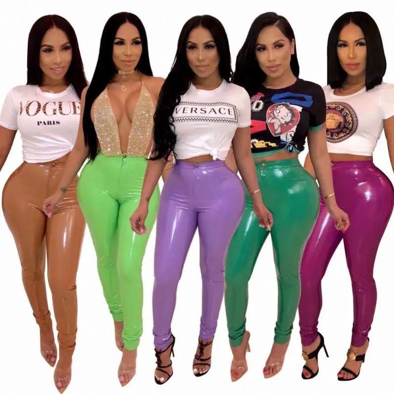 calça de latex preta