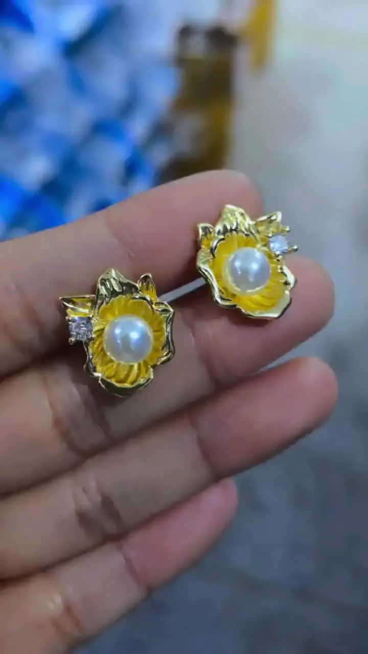 Gold Plated Pearl Cubic Zirconia Stud Earrings, Flower Design Odm