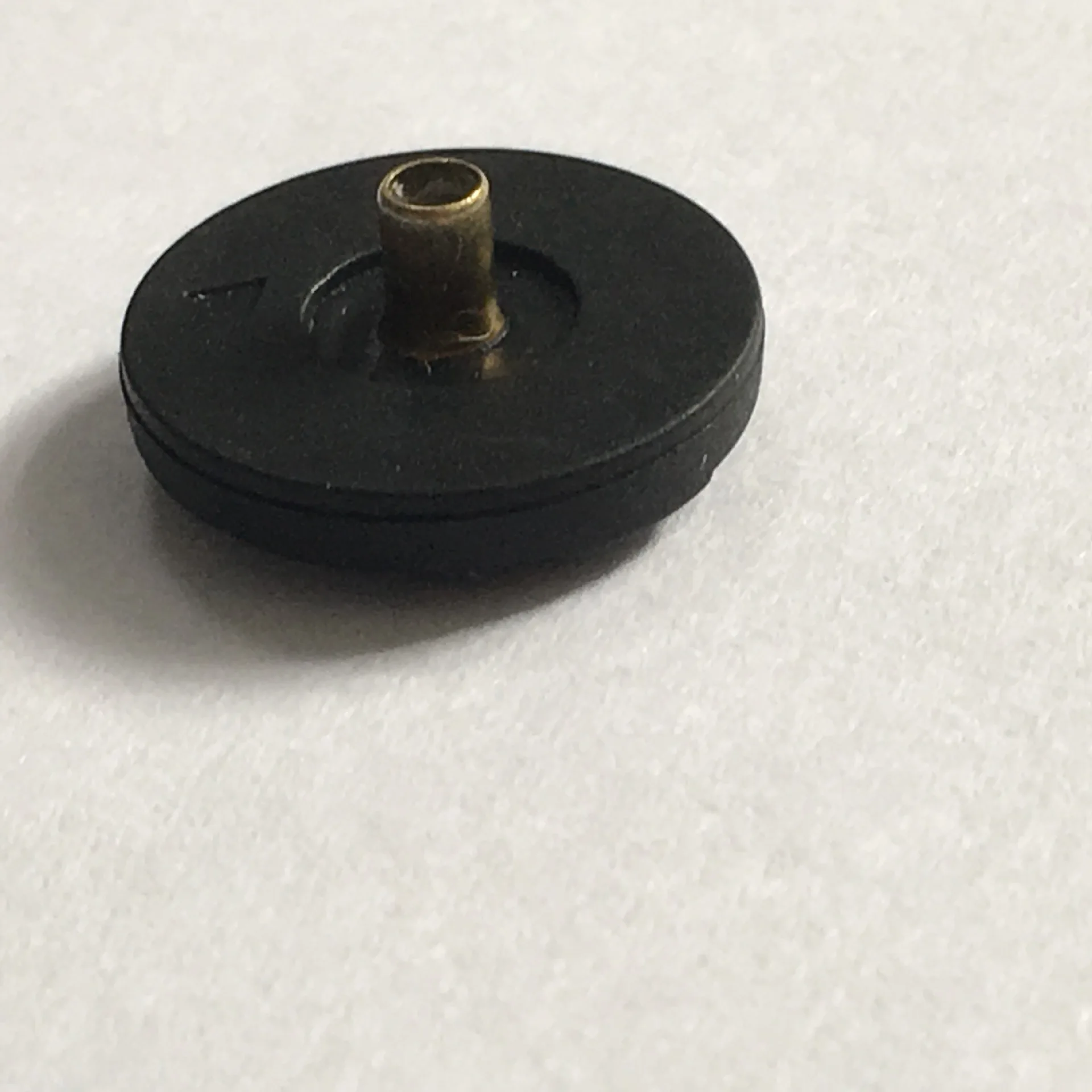 Good Sell Garment Metal Spring Embossed Rubber Custom Logo Snap Button