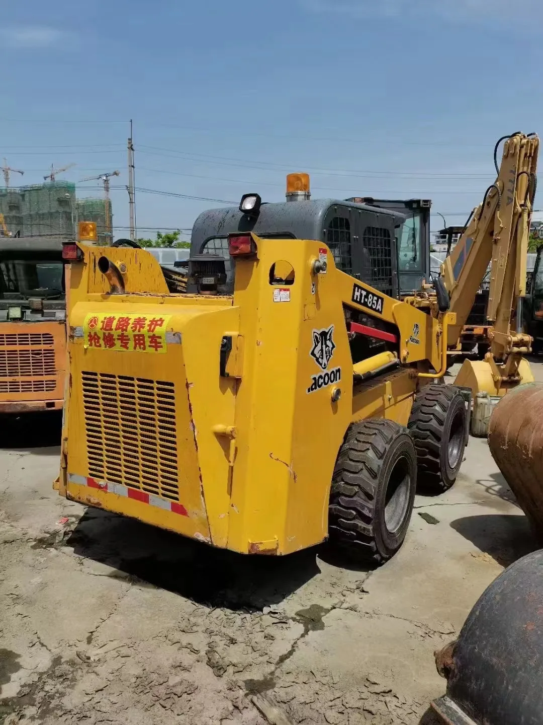 Original Set Used Mini Skid Steer Loader Bobcat Ht85a 4wd 1ton Wheel