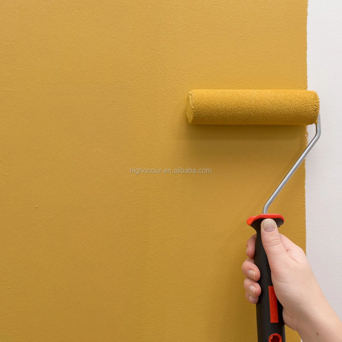 Метр обои покраска. Краска для стен. Валик для краски. Масляная окраска стен. Латексная водоэмульсионная краска для стен.