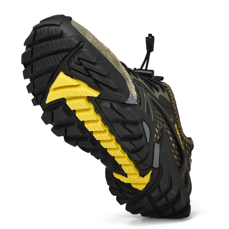 trail running shoes