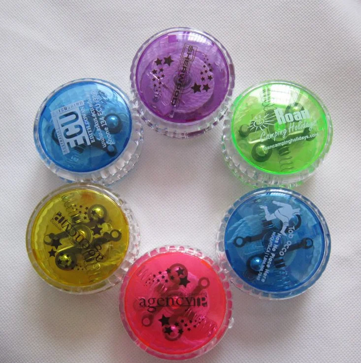 Wholesale LED Flashing YOYO Ball Classic Kid Toys Custom Logo