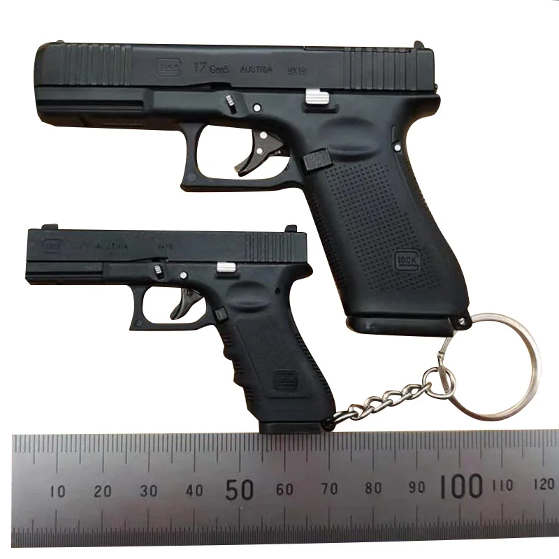 New 12.05 Glock Toy Glock G17 Model Alloy Keychain Shell Ejection Toy