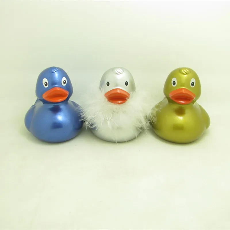 Promotional china manufacture novelty floating rubber plastic ducks