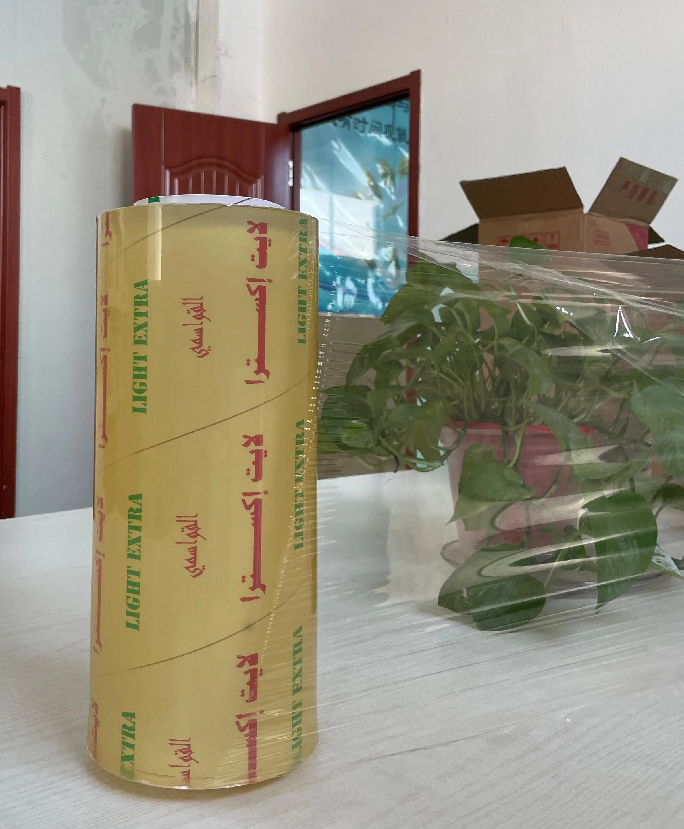 Factory Wholesale Stretch Wrapping Pvc Film 30cm 45cm Pvc Cling Film