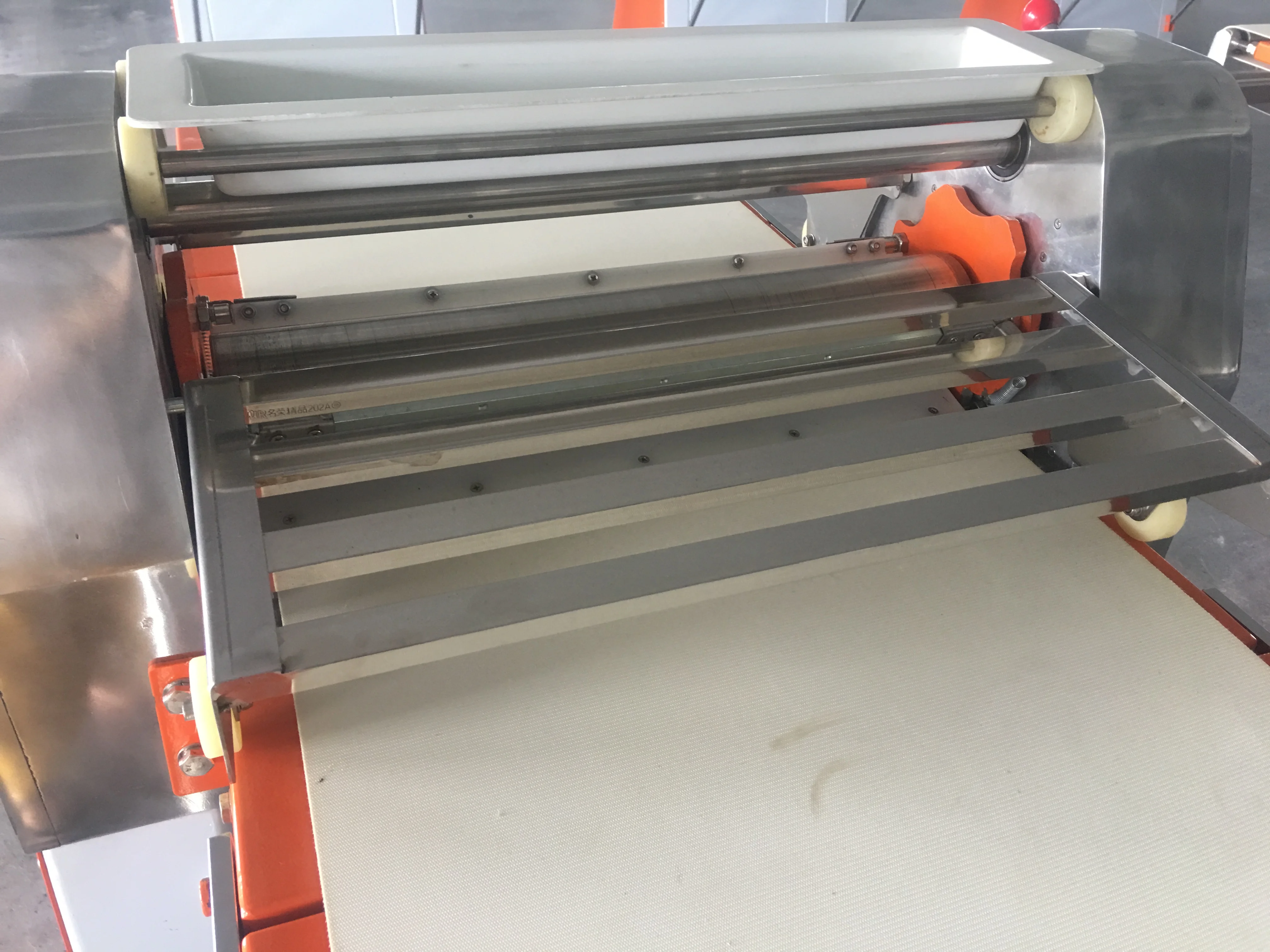 Homemade Reversible Pastry Sheeter With Dough Sheeter Conveyor Belt Sp500 Buy Dough Sheeter