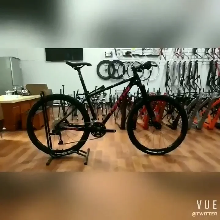 High Quality Carbon Fiber Frame 29er Mt200 Hydraulic Disc Brake