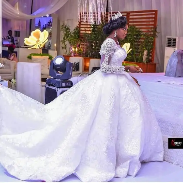 Big skirt wedding dresses sales