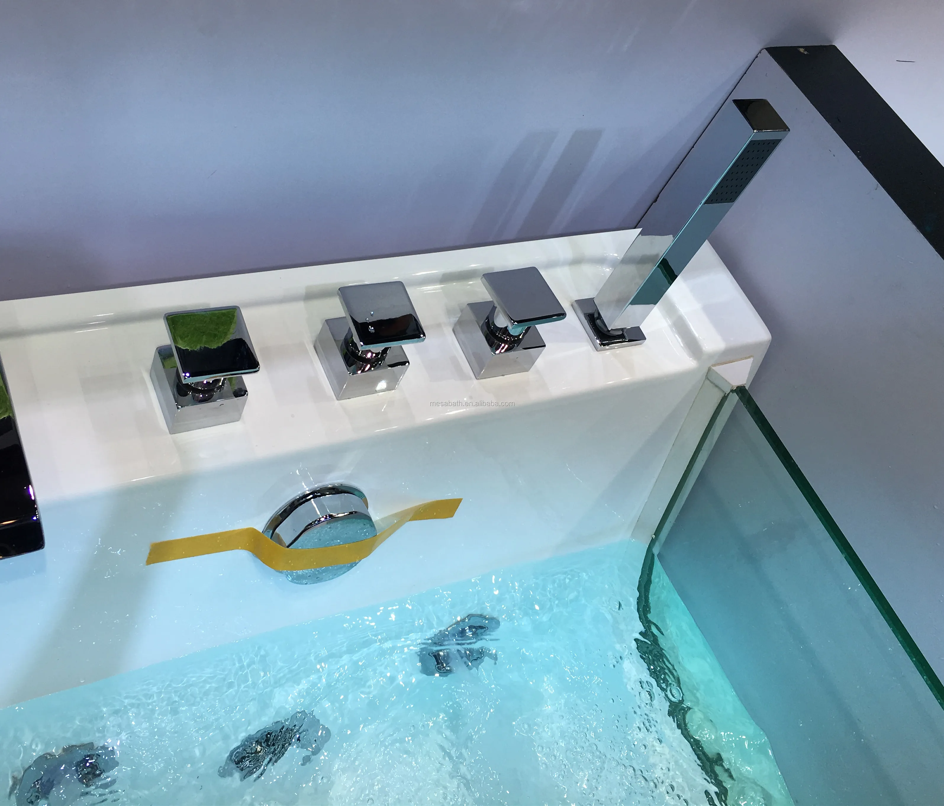 新型按摩按摩亚克力浴缸喷射最佳热水浴缸与透明玻璃