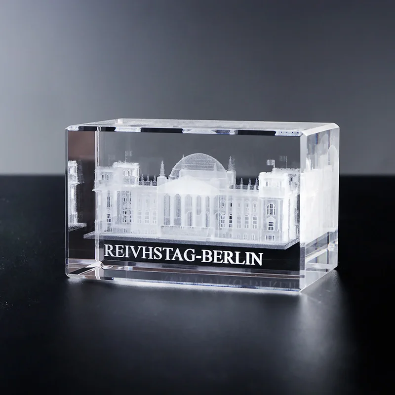 3D Laser Engraved Crystal Cube German Rechtstag Building Model for Small Tourist Souvenir and Handcrafted Crystal Gifts manufacture