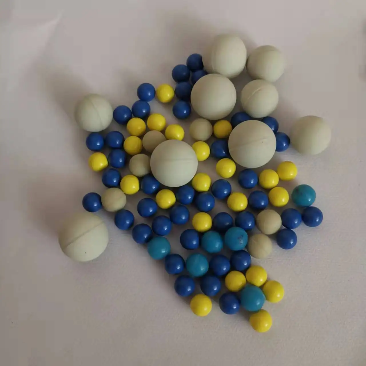 Chinese Custom Pantone Color Painted Coated Steel Metal Balls For