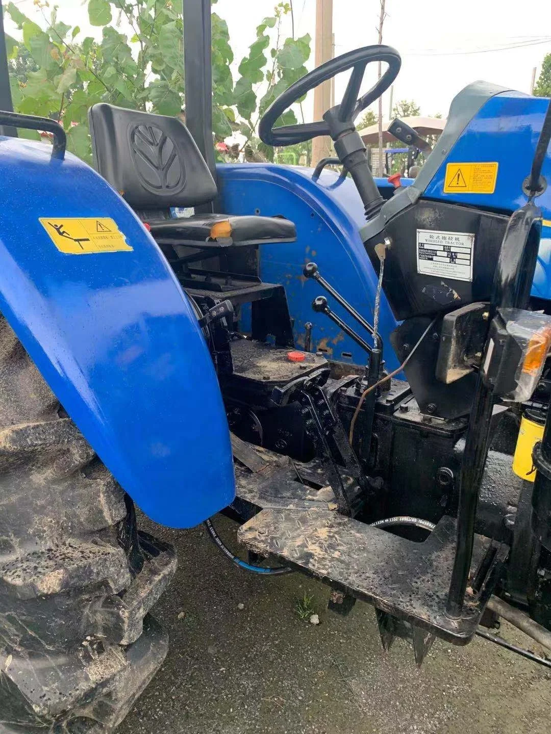 Factory Direct Selling New Holland 90hp 4*4 Mini Farm Use Secondhand