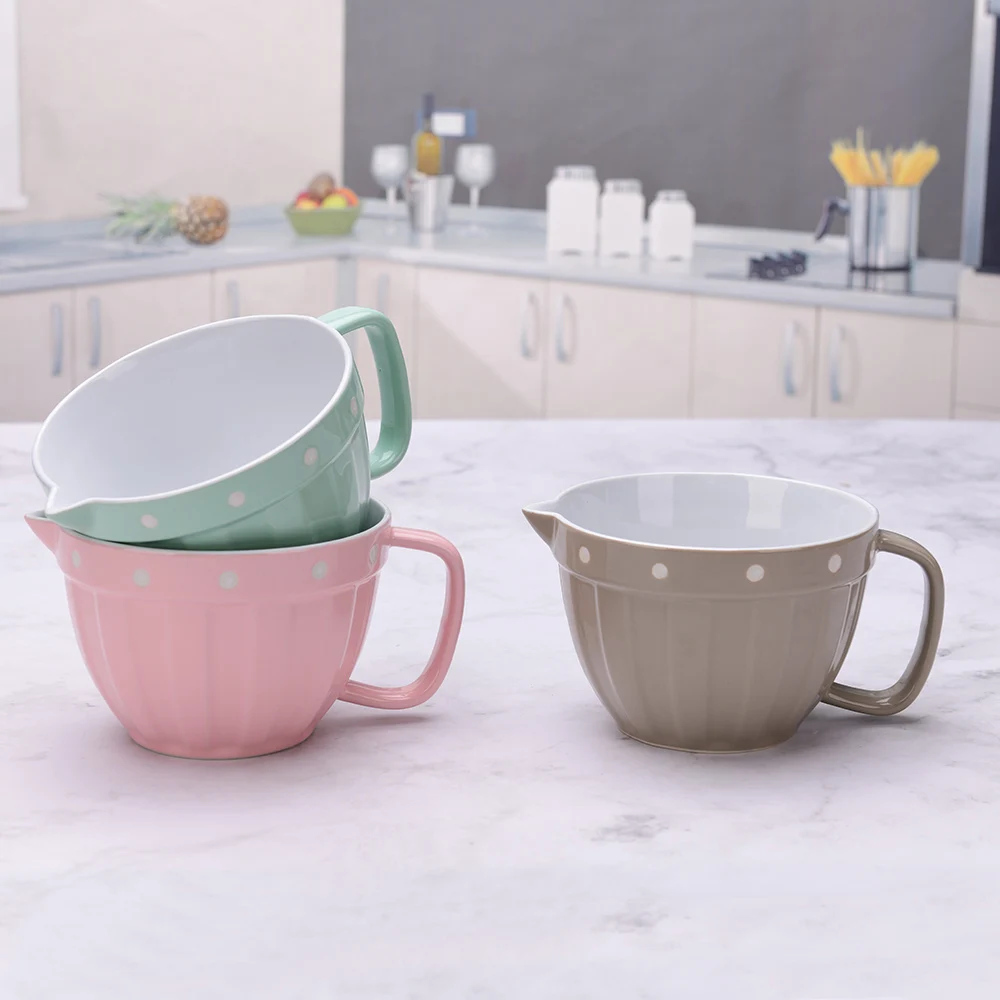 Wholesale Large 32oz Ceramic Batter Mixture Bowls With Spout And Handle