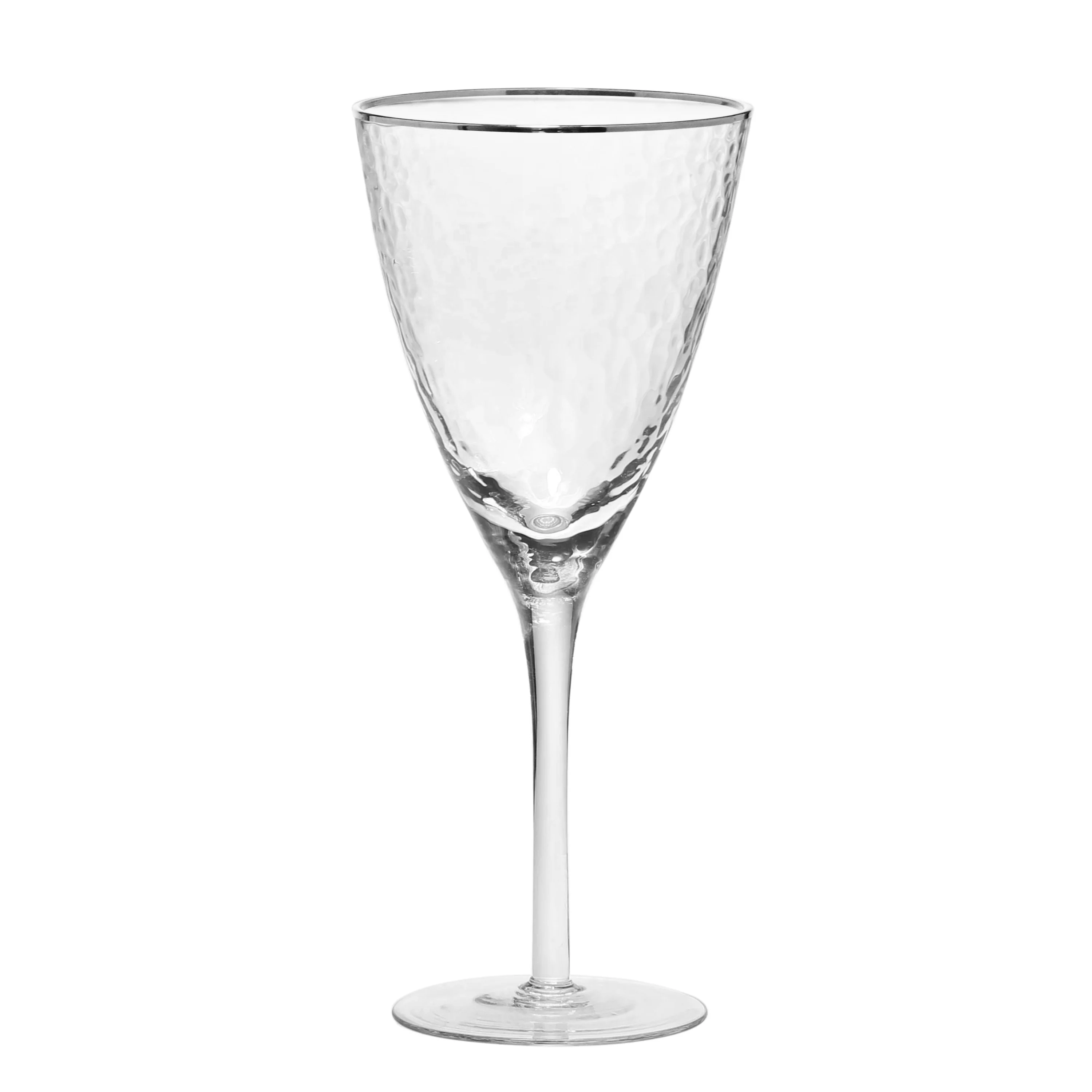 透明冷标记与金或银边红酒杯